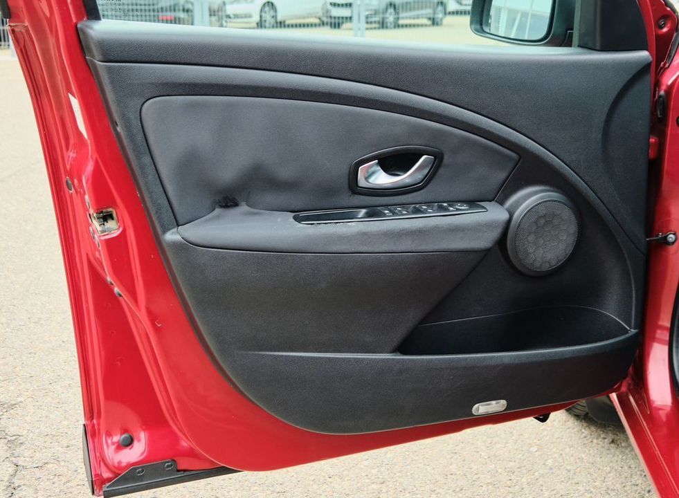 Renault Fluence I, 2010 год, 750 000 рублей, 9 фотография