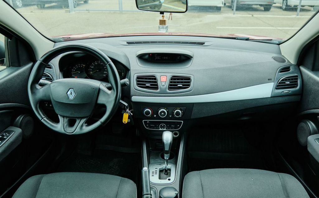 Renault Fluence I, 2010 год, 750 000 рублей, 22 фотография
