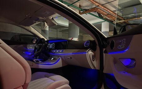 Mercedes-Benz E-Класс, 2019 год, 5 150 000 рублей, 4 фотография