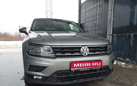 Volkswagen Tiguan II, 2017 год, 2 680 000 рублей, 1 фотография