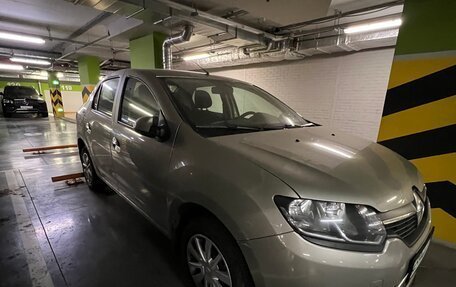 Renault Logan II, 2017 год, 1 030 000 рублей, 2 фотография