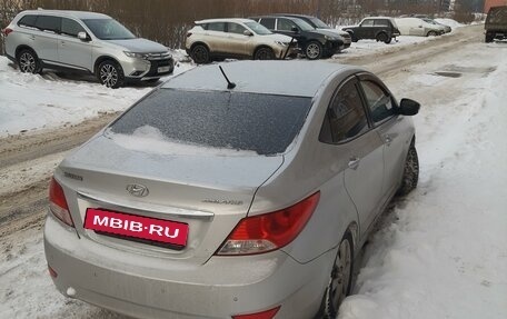 Hyundai Solaris II рестайлинг, 2013 год, 700 000 рублей, 3 фотография