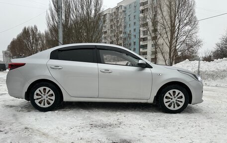 KIA Rio IV, 2017 год, 899 000 рублей, 5 фотография