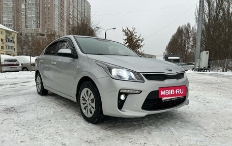 KIA Rio IV, 2017 год, 899 000 рублей, 4 фотография