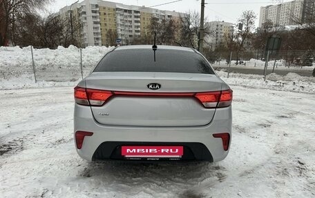 KIA Rio IV, 2017 год, 899 000 рублей, 7 фотография