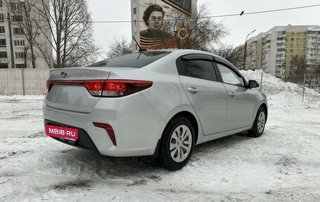 KIA Rio IV, 2017 год, 899 000 рублей, 6 фотография