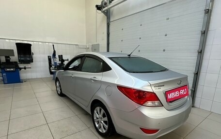 Hyundai Solaris II рестайлинг, 2012 год, 850 000 рублей, 4 фотография