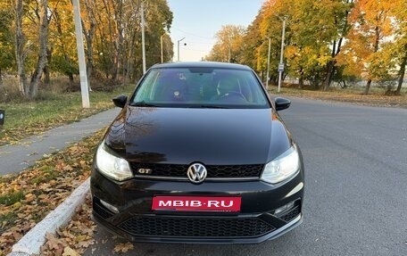 Volkswagen Polo VI (EU Market), 2017 год, 1 400 000 рублей, 1 фотография