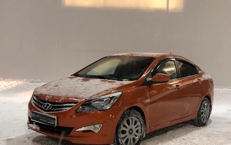 Hyundai Solaris II рестайлинг, 2015 год, 910 000 рублей, 1 фотография