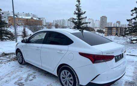 Hyundai Solaris II рестайлинг, 2021 год, 1 580 000 рублей, 4 фотография