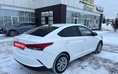 Hyundai Solaris II рестайлинг, 2021 год, 1 580 000 рублей, 3 фотография