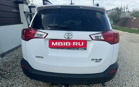 Toyota RAV4, 2013 год, 2 000 000 рублей, 3 фотография