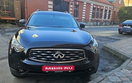 Infiniti FX II, 2009 год, 850 000 рублей, 7 фотография