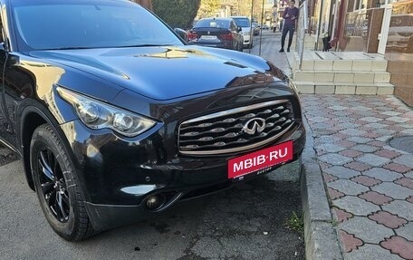 Infiniti FX II, 2009 год, 850 000 рублей, 6 фотография