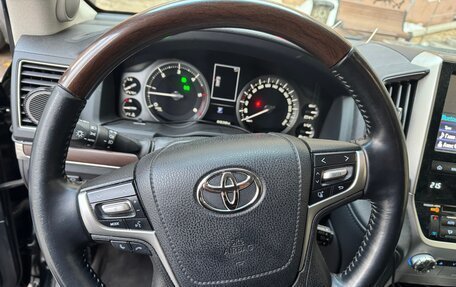 Toyota Land Cruiser 200, 2018 год, 8 000 000 рублей, 2 фотография