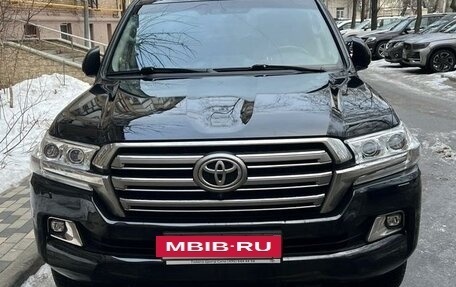 Toyota Land Cruiser 200, 2018 год, 8 000 000 рублей, 7 фотография