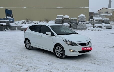 Hyundai Solaris II рестайлинг, 2015 год, 1 500 000 рублей, 3 фотография