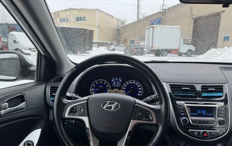 Hyundai Solaris II рестайлинг, 2015 год, 1 500 000 рублей, 12 фотография