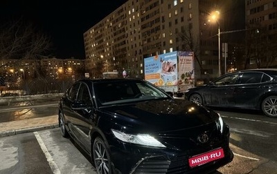 Toyota Camry, 2021 год, 4 300 000 рублей, 1 фотография