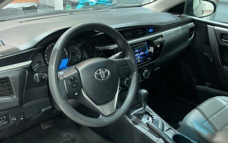 Toyota Corolla, 2015 год, 1 350 000 рублей, 10 фотография