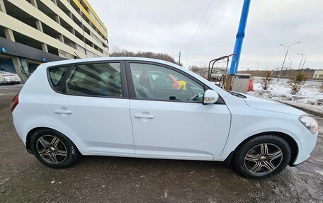 KIA cee'd I рестайлинг, 2010 год, 890 000 рублей, 3 фотография