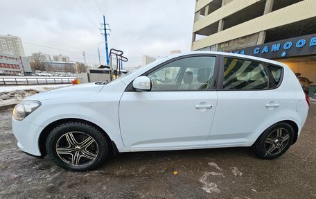 KIA cee'd I рестайлинг, 2010 год, 890 000 рублей, 2 фотография