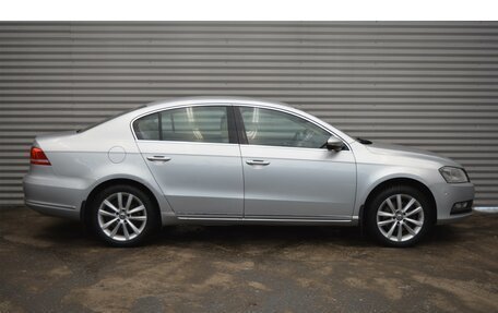 Volkswagen Passat B7, 2012 год, 1 055 000 рублей, 4 фотография