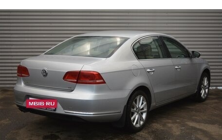 Volkswagen Passat B7, 2012 год, 1 055 000 рублей, 5 фотография