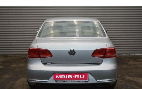 Volkswagen Passat B7, 2012 год, 1 055 000 рублей, 6 фотография