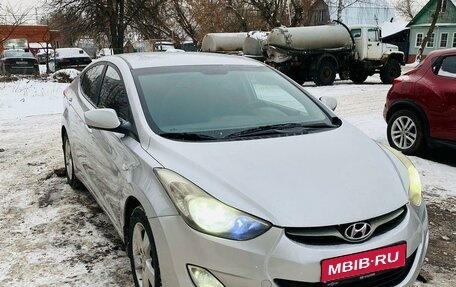 Hyundai Elantra V, 2013 год, 935 000 рублей, 1 фотография