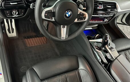 BMW 5 серия, 2018 год, 4 350 000 рублей, 11 фотография