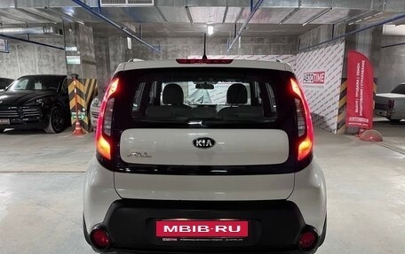 KIA Soul II рестайлинг, 2015 год, 1 520 000 рублей, 5 фотография