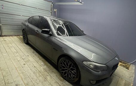 BMW 5 серия, 2010 год, 2 200 000 рублей, 15 фотография