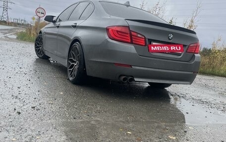 BMW 5 серия, 2010 год, 2 200 000 рублей, 8 фотография