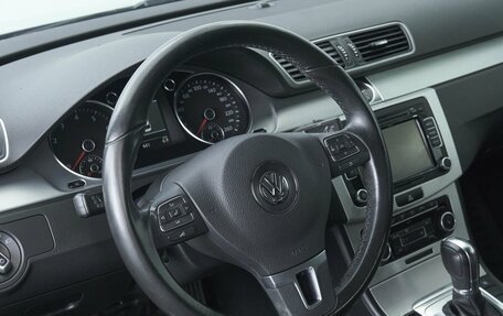 Volkswagen Passat B7, 2011 год, 1 140 000 рублей, 10 фотография