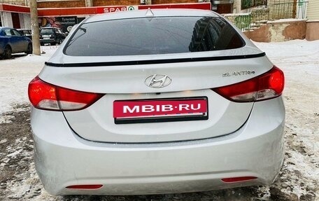 Hyundai Elantra V, 2013 год, 935 000 рублей, 3 фотография