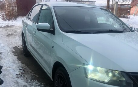 Skoda Rapid I, 2014 год, 690 000 рублей, 3 фотография