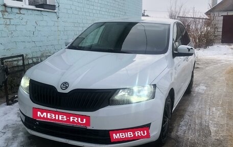 Skoda Rapid I, 2014 год, 690 000 рублей, 2 фотография