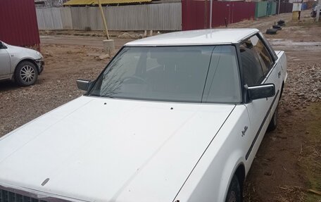 Toyota Crown, 1983 год, 380 000 рублей, 5 фотография