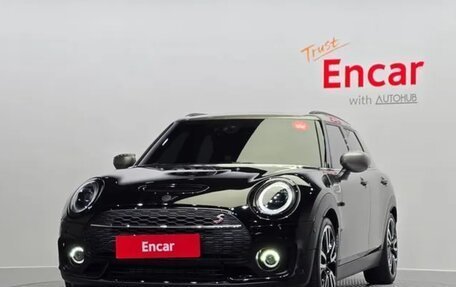 MINI Clubman, 2021 год, 2 890 000 рублей, 4 фотография