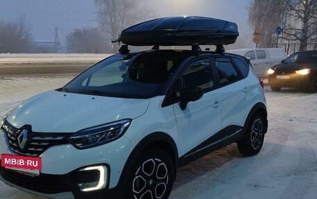 Renault Kaptur I рестайлинг, 2020 год, 1 850 000 рублей, 2 фотография