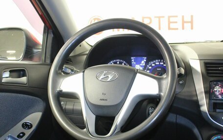 Hyundai Solaris II рестайлинг, 2012 год, 780 000 рублей, 16 фотография