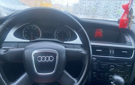 Audi A4, 2011 год, 1 500 000 рублей, 6 фотография