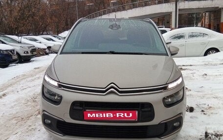 Citroen C4 Picasso II рестайлинг, 2018 год, 1 999 000 рублей, 1 фотография