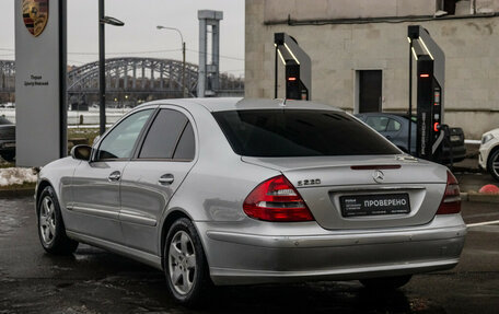 Mercedes-Benz E-Класс, 2003 год, 763 000 рублей, 10 фотография