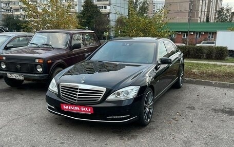 Mercedes-Benz S-Класс, 2011 год, 1 950 000 рублей, 4 фотография