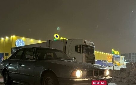 BMW 5 серия, 1991 год, 300 000 рублей, 2 фотография