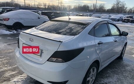 Hyundai Solaris II рестайлинг, 2014 год, 825 000 рублей, 2 фотография