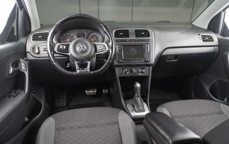 Volkswagen Polo VI (EU Market), 2018 год, 1 389 000 рублей, 6 фотография