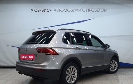 Volkswagen Tiguan II, 2019 год, 2 440 000 рублей, 3 фотография